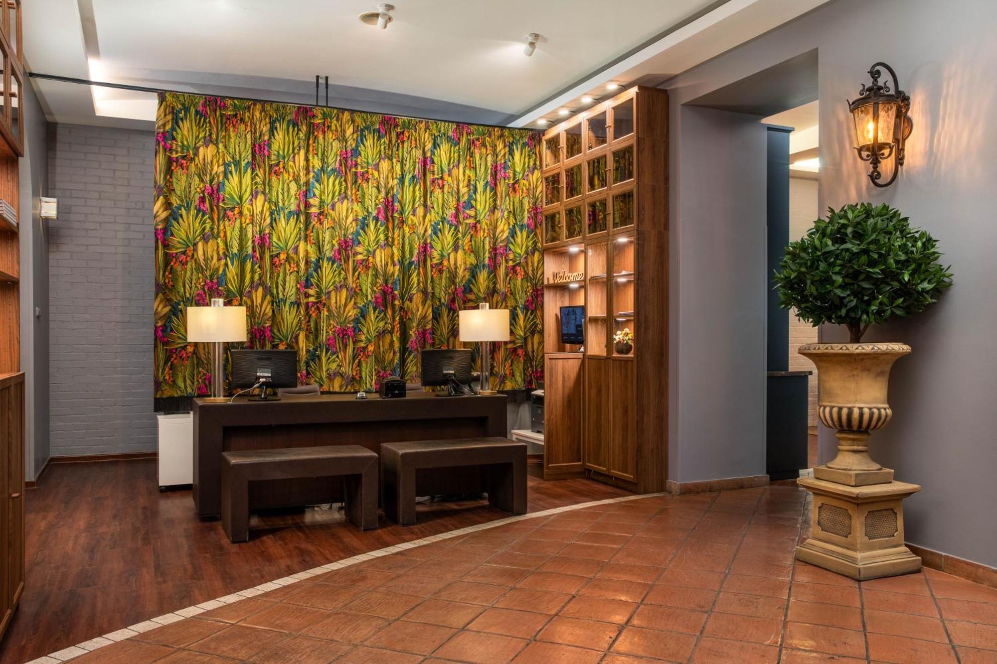 Hotel Mamaison Izabella 4*