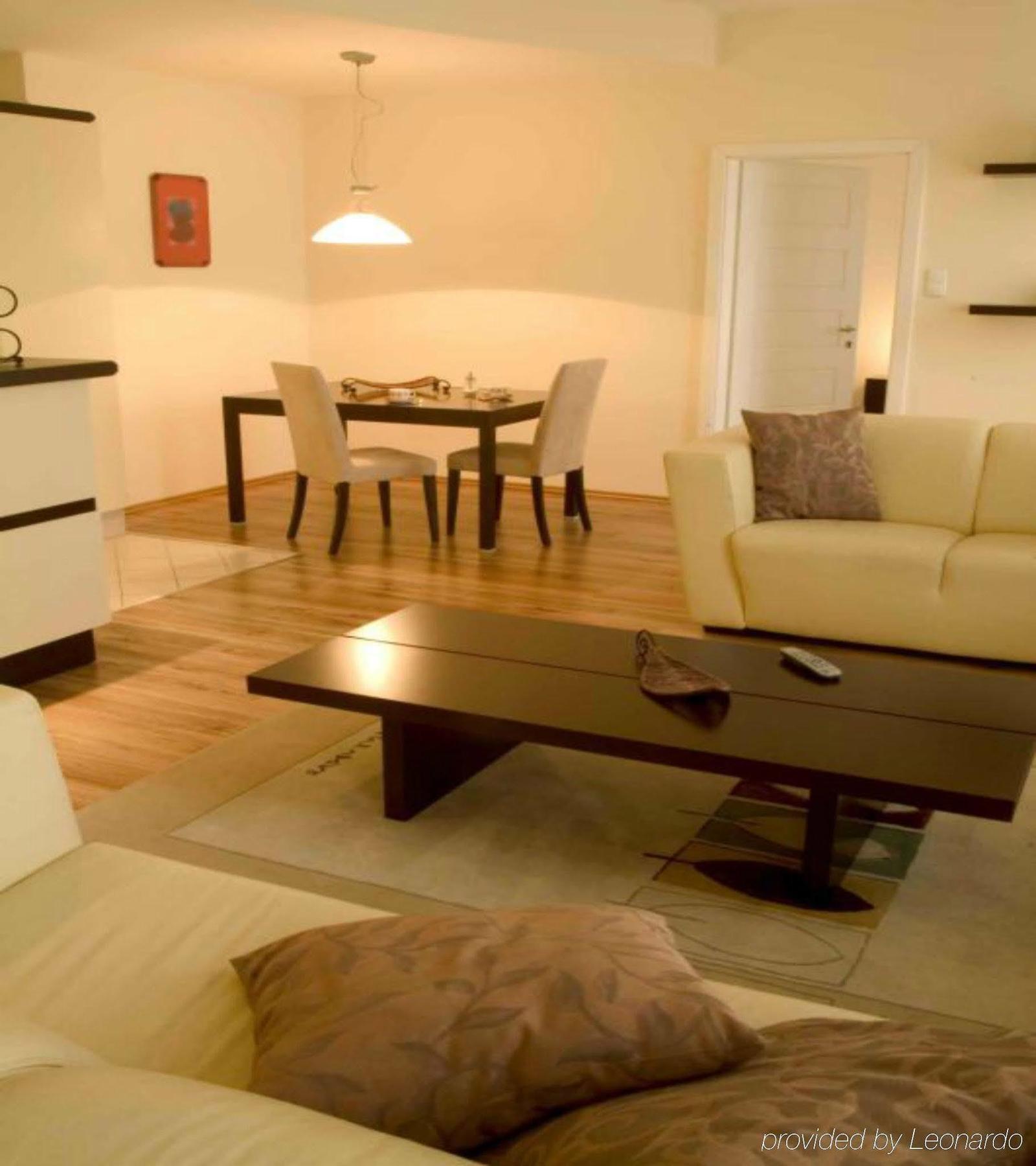 Mamaison Izabella Hotel 4*